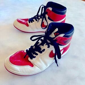 Nike Jordan 1 Retro High OG Heritage. Red. 9